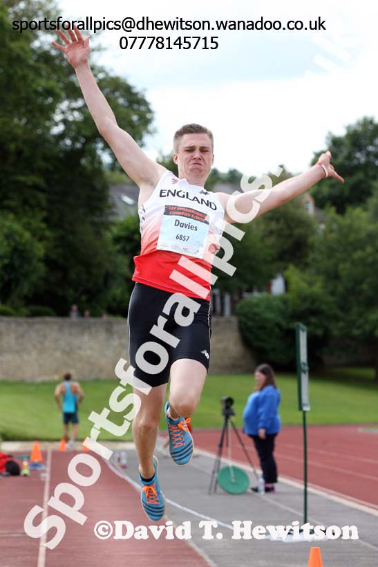 Senior mens long jump, EAP International Combined Events, Hexham Northumberland. Photo: David T. Hewitson/Sports for All Pics